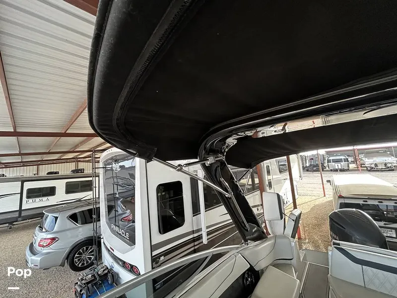 Slide: The Image of Regal 23OBX 2019 - 16581107