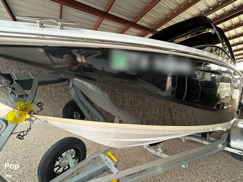 Slide: The Image of Regal 23OBX 2019 - 16581009