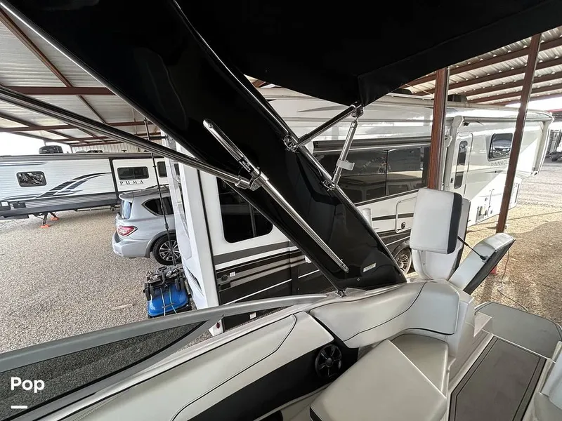 Slide: The Image of Regal 23OBX 2019 - 16581109