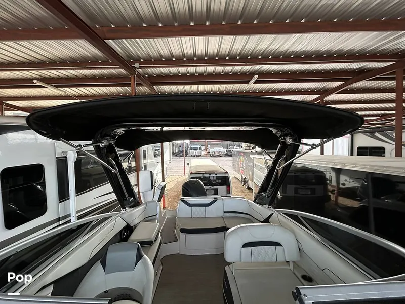 Slide: The Image of Regal 23OBX 2019 - 16581106