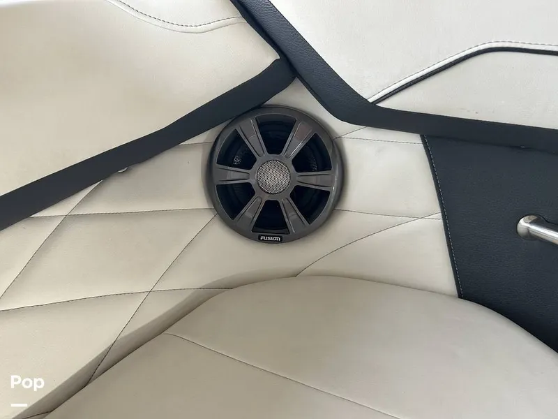 Slide: The Image of Regal 23OBX 2019 - 16581100