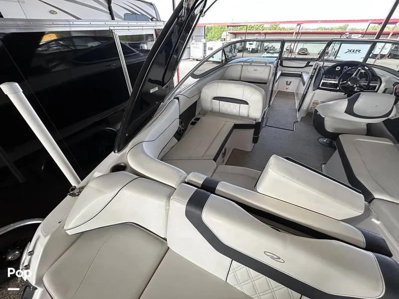 Slide: The Image of Regal 23OBX 2019 - 16581056