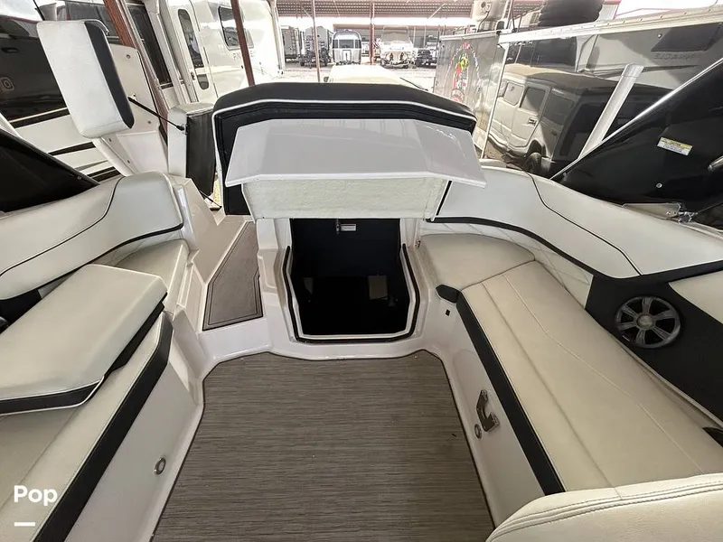 Slide: The Image of Regal 23OBX 2019 - 16581116