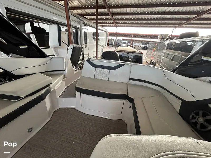 Slide: The Image of Regal 23OBX 2019 - 16581090