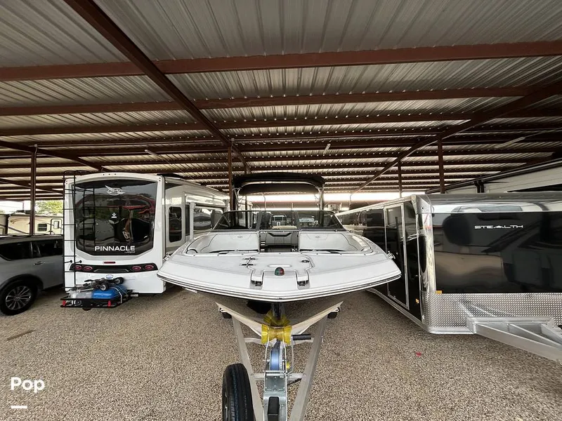Slide: The Image of Regal 23OBX 2019 - 16580971