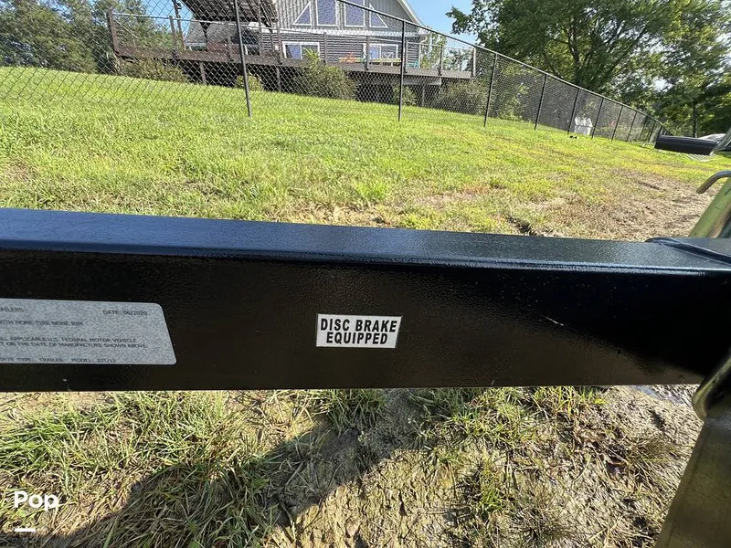 Slide: The Image of Lowe SS210 2020 - 16685732