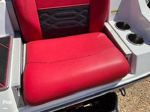 Slide: The Image of Malibu Wakesetter 25 LSV 2023 - 16587984