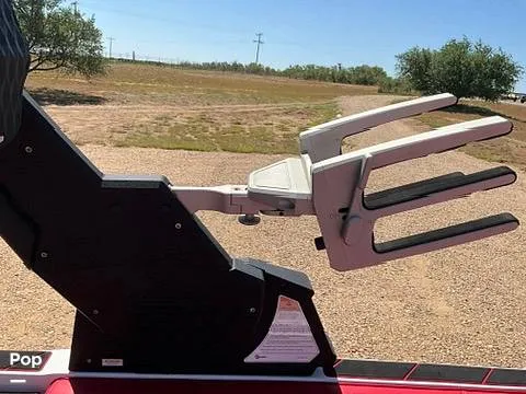 Slide: The Image of Malibu Wakesetter 25 LSV 2023 - 16588145