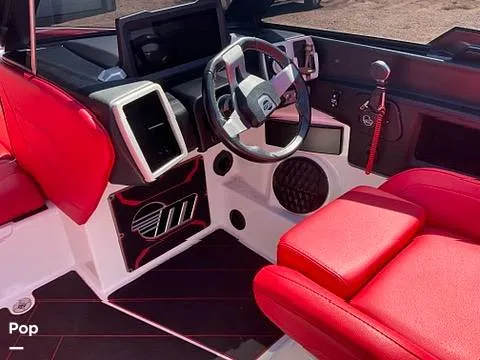 Slide: The Image of Malibu Wakesetter 25 LSV 2023 - 16588074