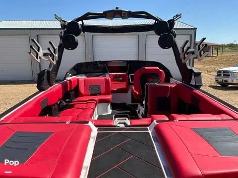 Slide: The Image of Malibu Wakesetter 25 LSV 2023 - 16587963