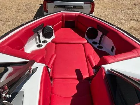 Slide: The Image of Malibu Wakesetter 25 LSV 2023 - 16588134