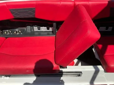 Slide: The Image of Malibu Wakesetter 25 LSV 2023 - 16588086