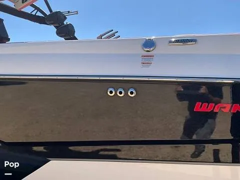 Slide: The Image of Malibu Wakesetter 25 LSV 2023 - 16588164
