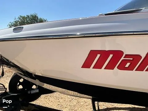 Slide: The Image of Malibu Wakesetter 25 LSV 2023 - 16588178