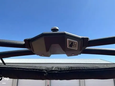 Slide: The Image of Malibu Wakesetter 25 LSV 2023 - 16588148