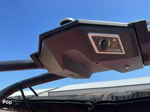 Slide: The Image of Malibu Wakesetter 25 LSV 2023 - 16588152
