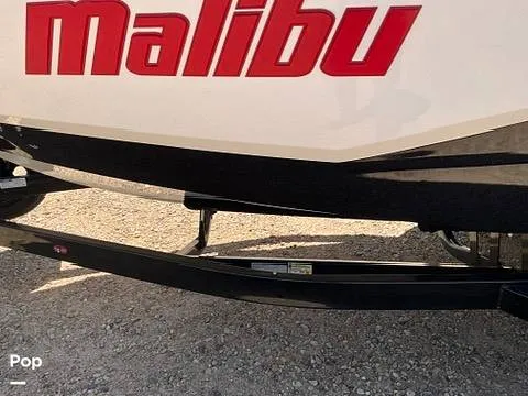 Slide: The Image of Malibu Wakesetter 25 LSV 2023 - 16588177