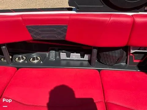 Slide: The Image of Malibu Wakesetter 25 LSV 2023 - 16588071