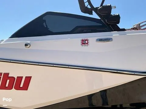 Slide: The Image of Malibu Wakesetter 25 LSV 2023 - 16588174