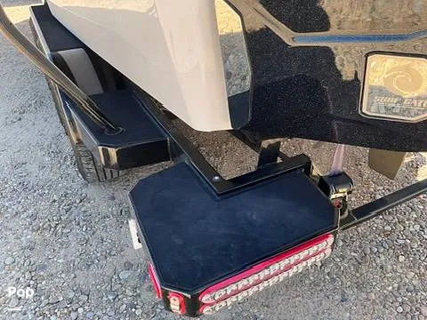 Slide: The Image of Malibu Wakesetter 25 LSV 2023 - 16588161