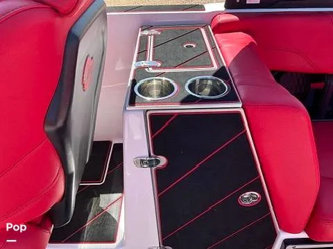 Slide: The Image of Malibu Wakesetter 25 LSV 2023 - 16588024