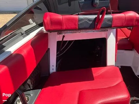Slide: The Image of Malibu Wakesetter 25 LSV 2023 - 16588093