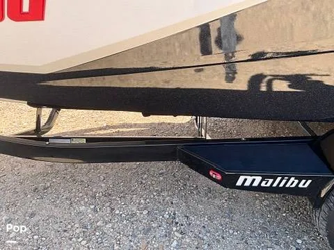 Slide: The Image of Malibu Wakesetter 25 LSV 2023 - 16588175