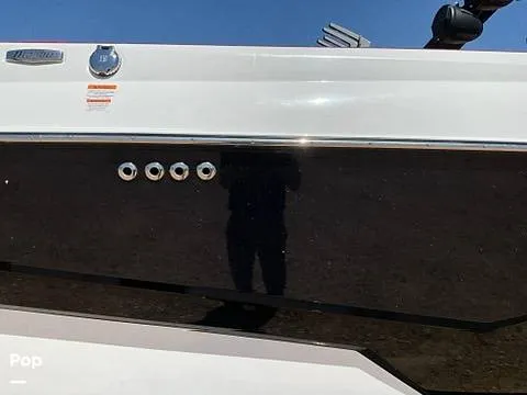 Slide: The Image of Malibu Wakesetter 25 LSV 2023 - 16588211