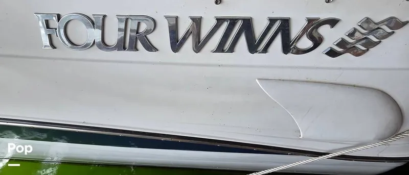 Slide: The Image of Four Winns 248 Vista 2000 - 16615365