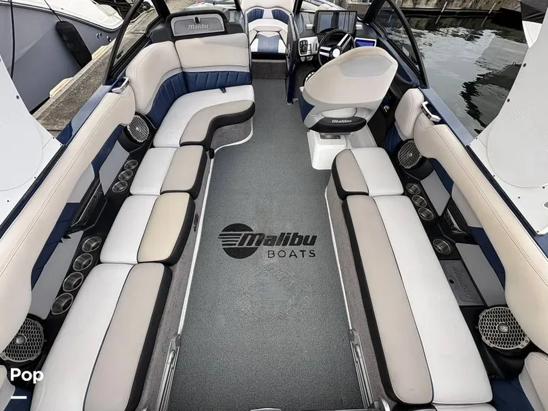 Slide: The Image of Malibu Wakesetter 25 LSV 2016 - 16579799