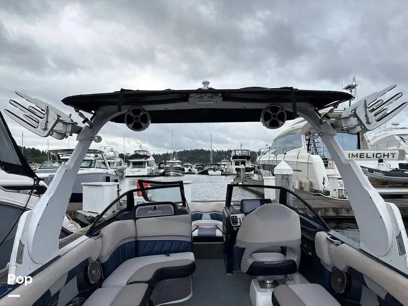 Slide: The Image of Malibu Wakesetter 25 LSV 2016 - 16579762