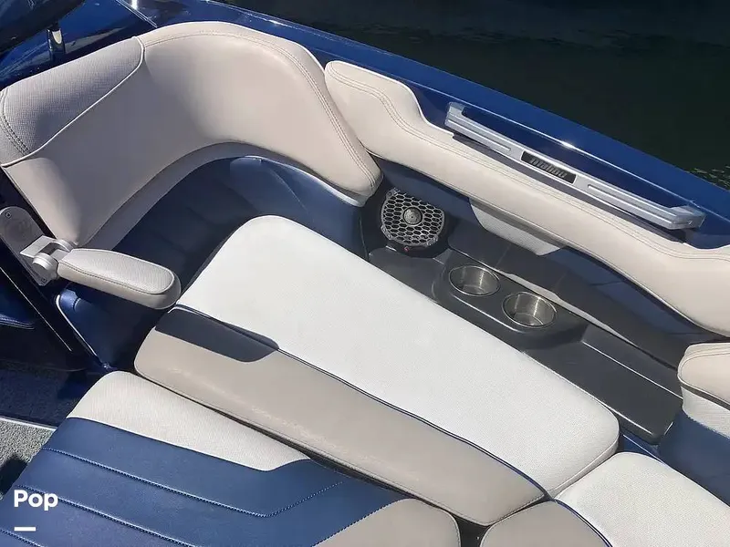 Slide: The Image of Malibu Wakesetter 25 LSV 2016 - 16563985