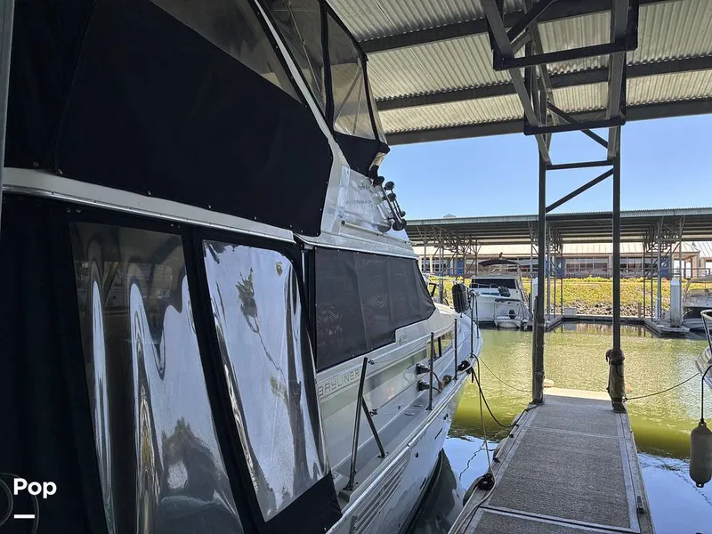 Slide: The Image of Bayliner 3888 1990 - 16599538