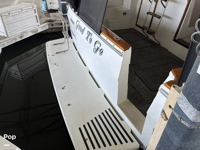 Slide: The Image of Bayliner 3888 1990 - 16599537