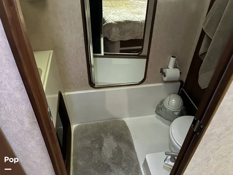 Slide: The Image of Bayliner 3888 1990 - 16599615