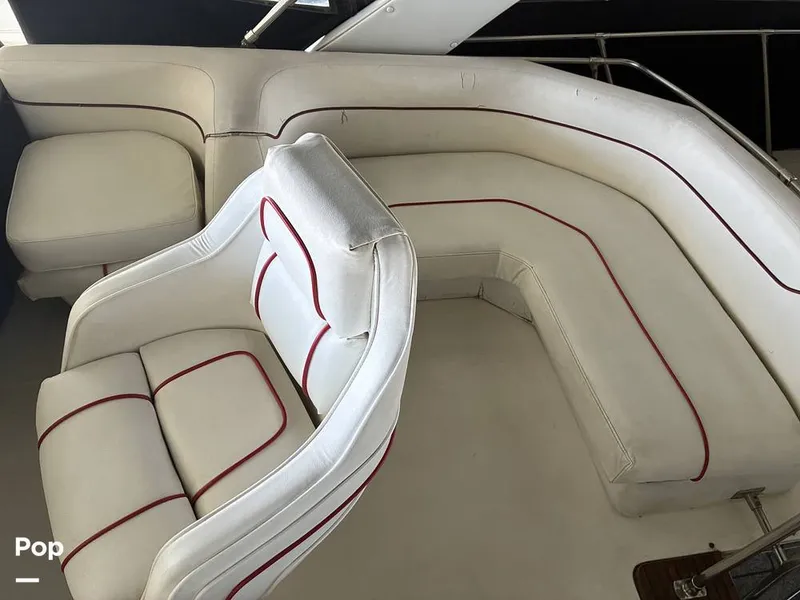 Slide: The Image of Bayliner 3888 1990 - 16599559