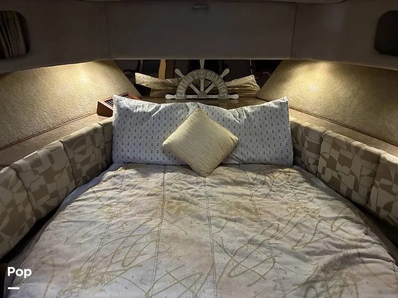 Slide: The Image of Bayliner 3888 1990 - 16599640