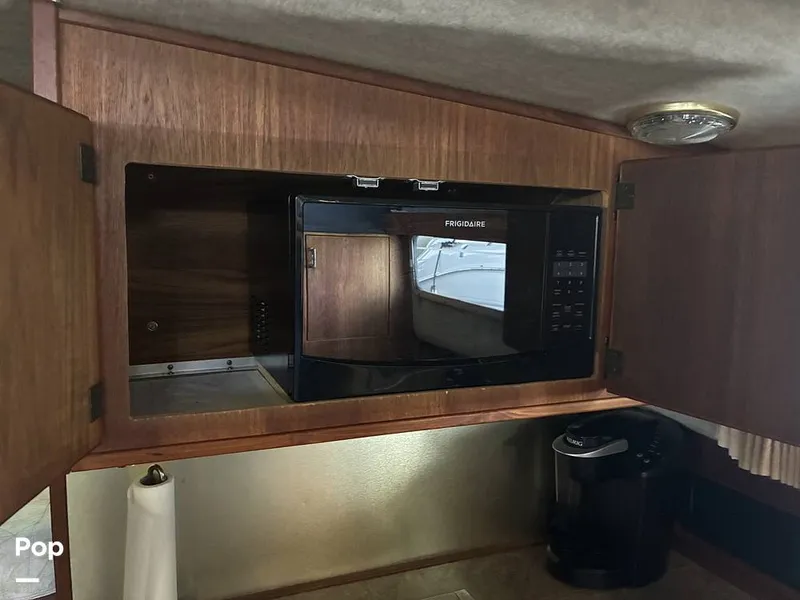 Slide: The Image of Bayliner 3888 1990 - 16599605