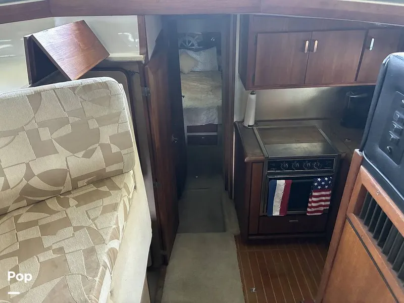 Slide: The Image of Bayliner 3888 1990 - 16599596