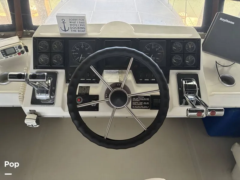 Slide: The Image of Bayliner 3888 1990 - 16599554