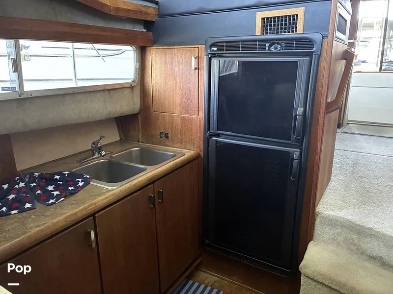 Slide: The Image of Bayliner 3888 1990 - 16599599
