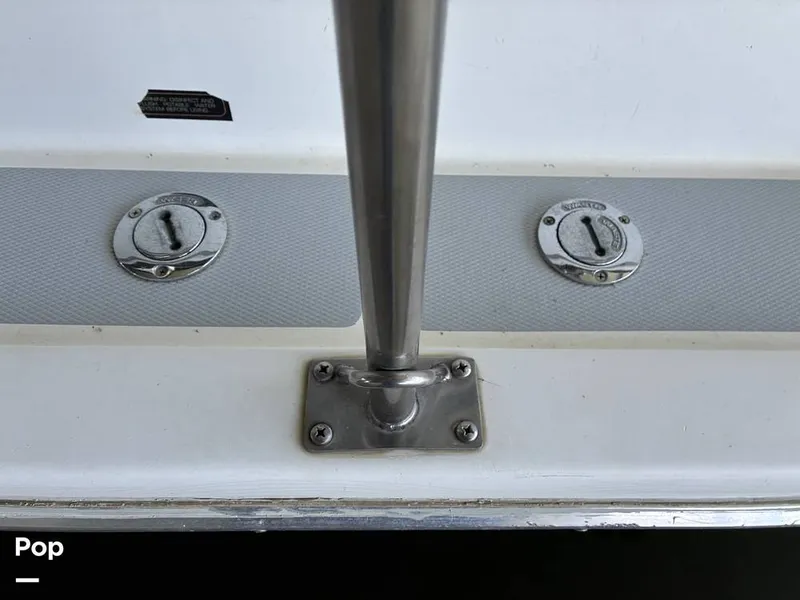 Slide: The Image of Bayliner 3888 1990 - 16600329