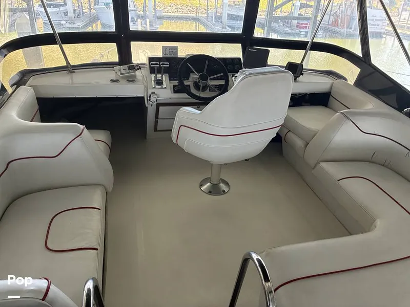 Slide: The Image of Bayliner 3888 1990 - 16599552