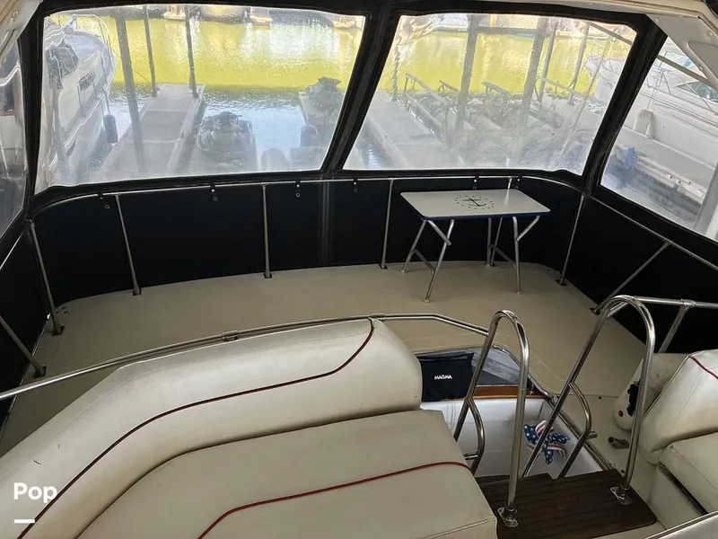 Slide: The Image of Bayliner 3888 1990 - 16599562