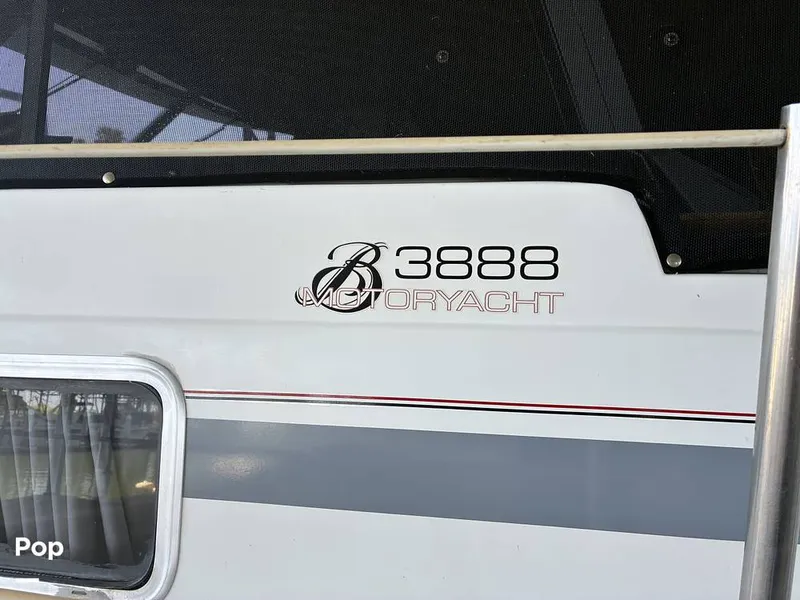 Slide: The Image of Bayliner 3888 1990 - 16600327