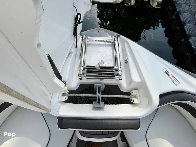 Slide: The Image of Yamaha 242 Limited S E-Series 2019 - 16577251