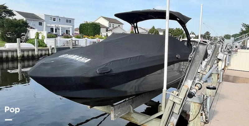 Slide: The Image of Yamaha 242 Limited S E-Series 2019 - 16577223