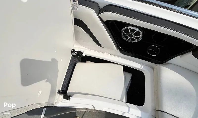 Slide: The Image of Yamaha 242 Limited S E-Series 2019 - 16577258