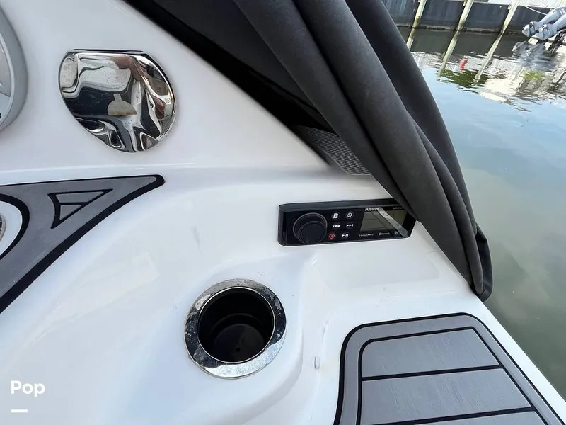 Slide: The Image of Yamaha 242 Limited S E-Series 2019 - 16577239