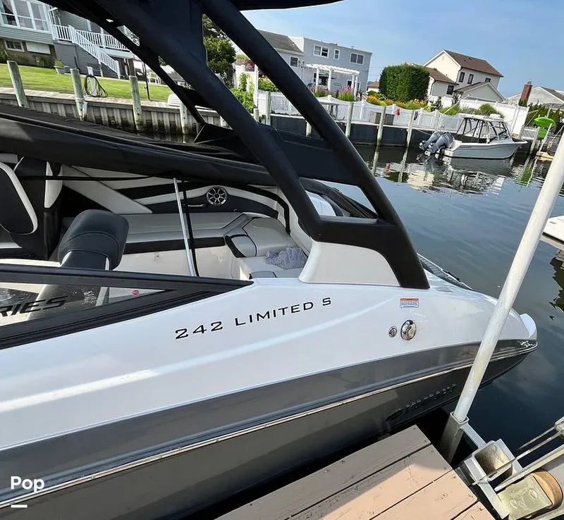 Slide: The Image of Yamaha 242 Limited S E-Series 2019 - 16577234